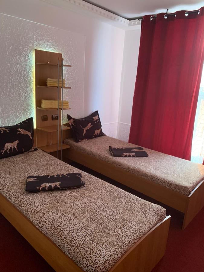 Karra Hotels Voluntari Екстериор снимка