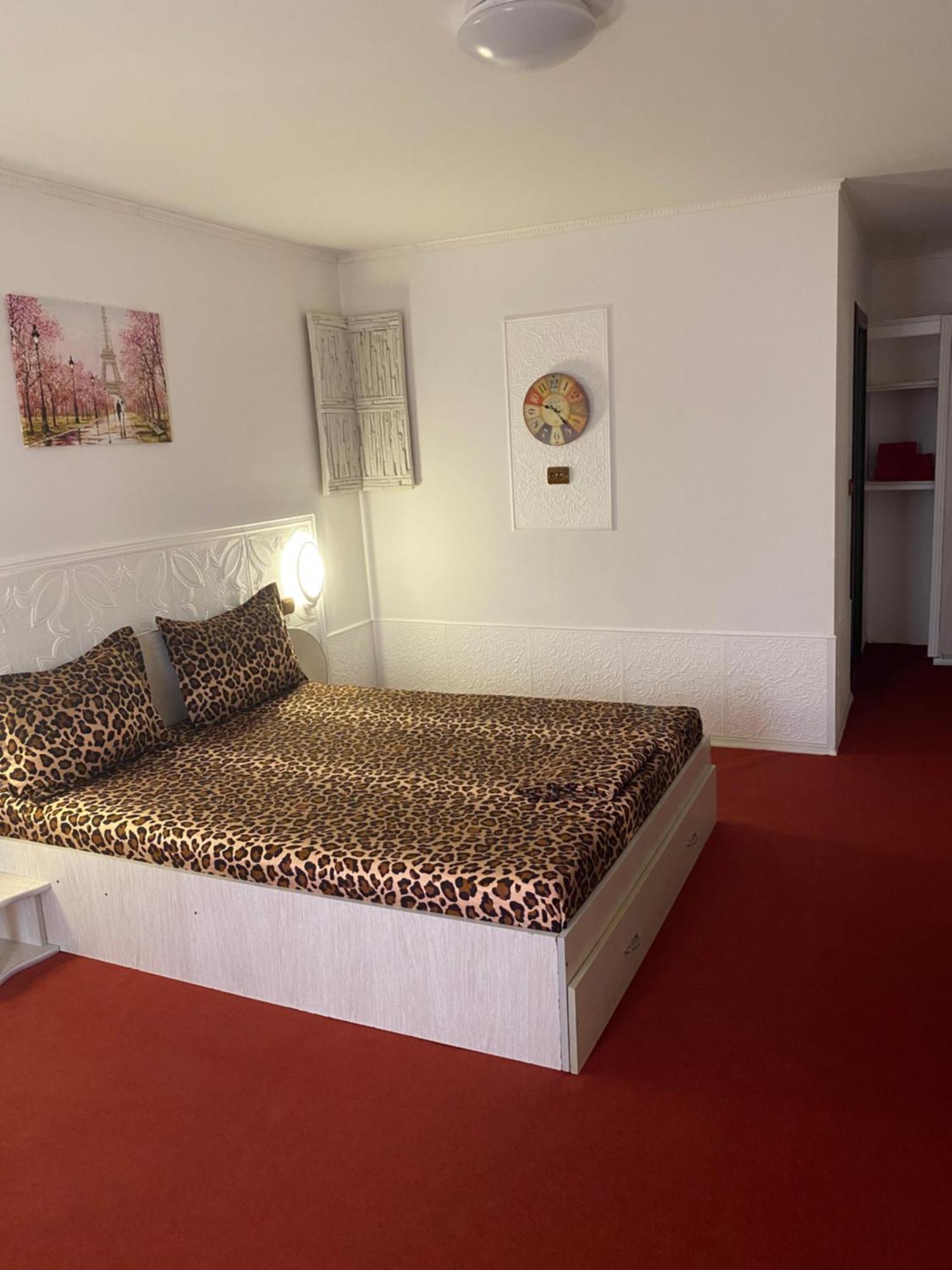 Karra Hotels Voluntari Екстериор снимка