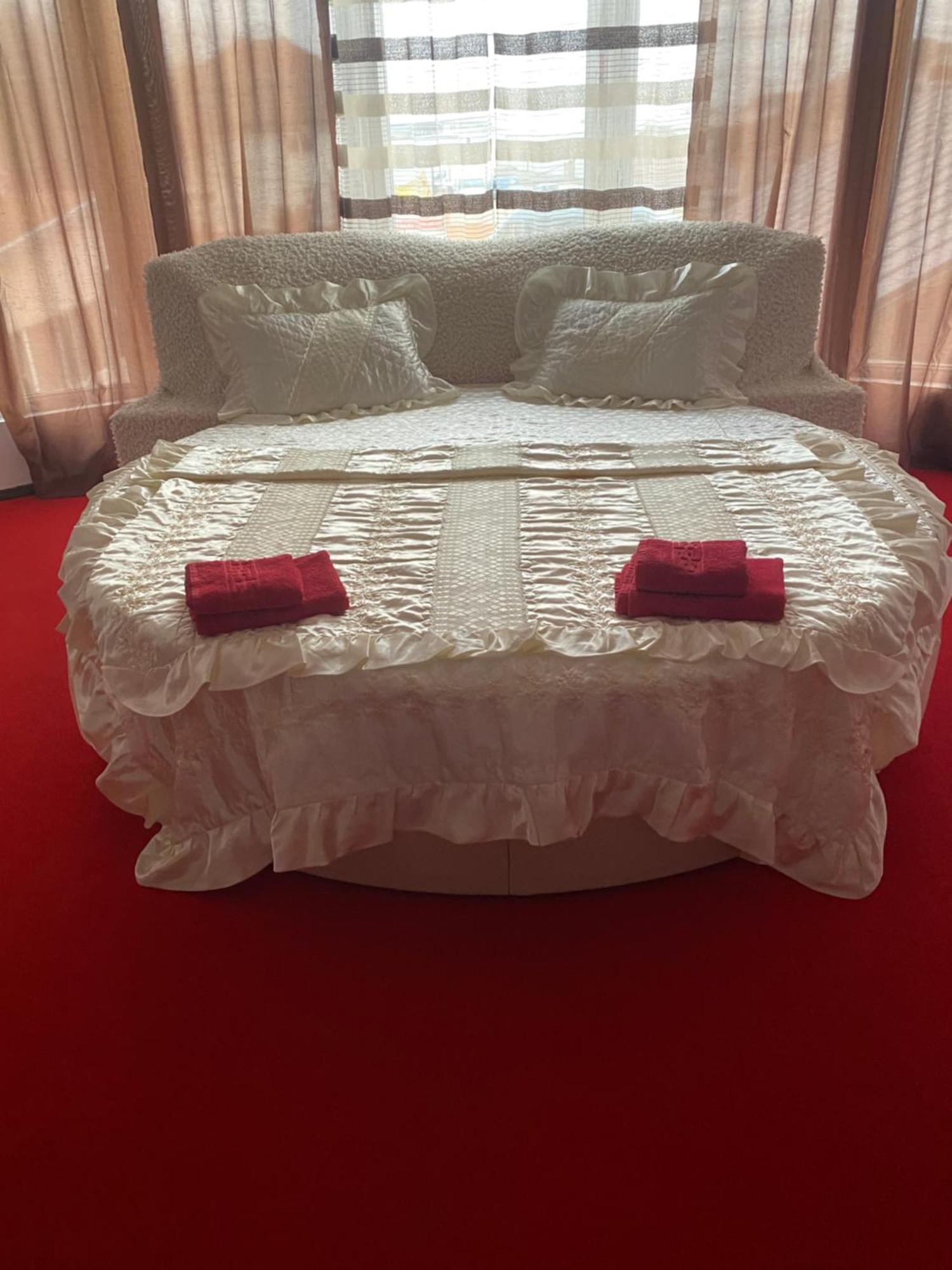 Karra Hotels Voluntari Екстериор снимка